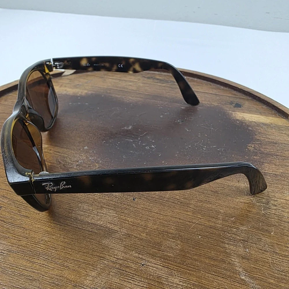 Ray-Ban RB2132 New Wayfarer Sunglasses Mens 55-18 Tortoise Tinted Italy 902L